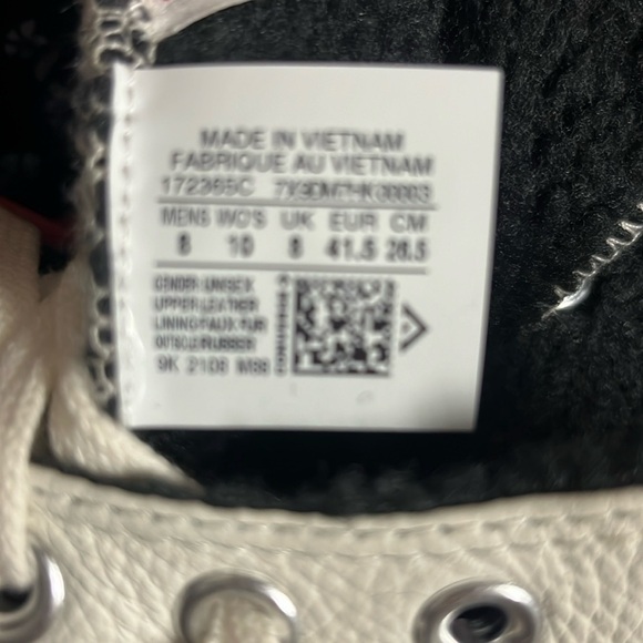 NWT CONVERSE Chuck 70 Hi Tops - Picture 14 of 14